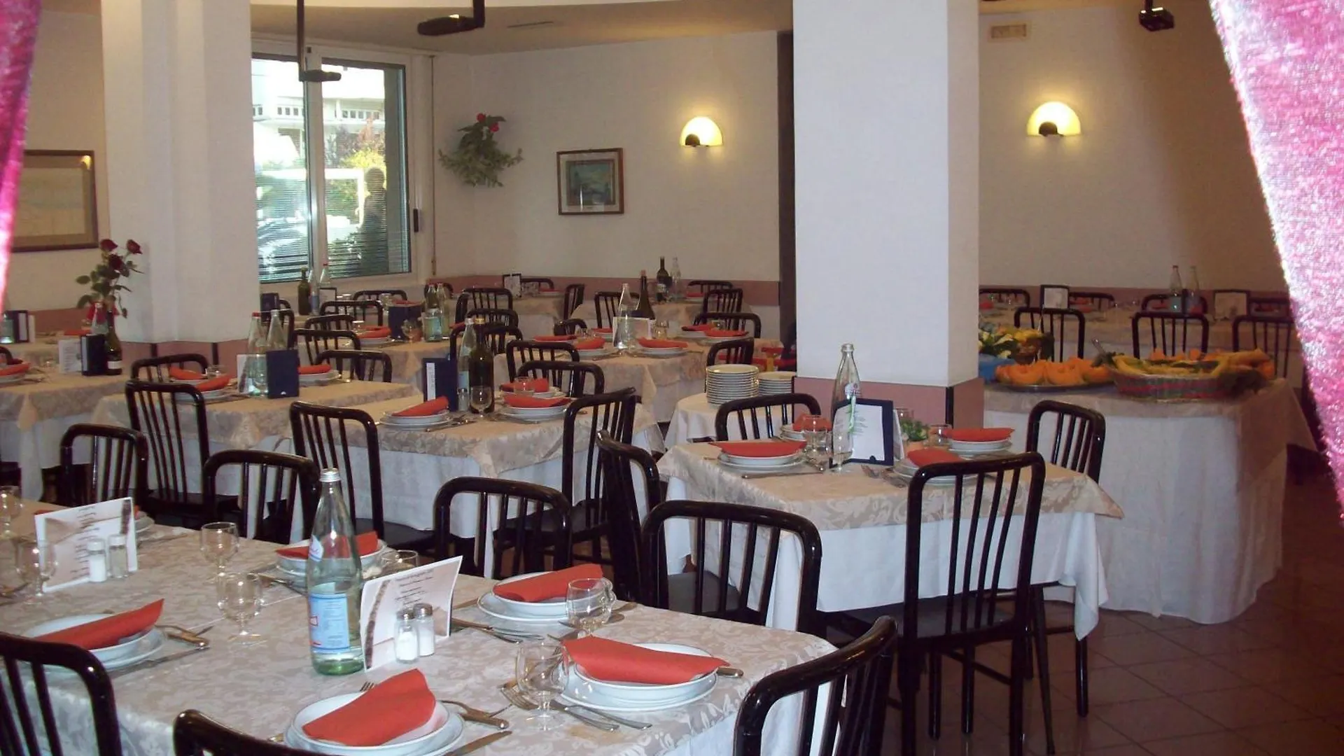 Hotel Des Bains Cattolica 3*,  Olaszország